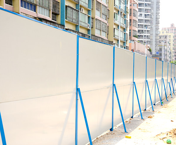 施工現場搭設活動圍擋的要求有哪些?