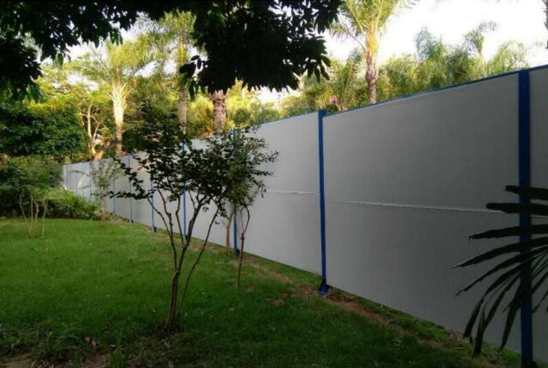 「PVC圍擋廠家」pvc圍擋的施工安全要注意哪些問題?